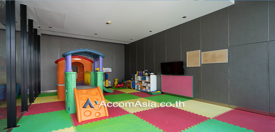  1 br Apartment For Rent in Sukhumvit ,Bangkok BTS Ekkamai at Quality Time with Family AA32337