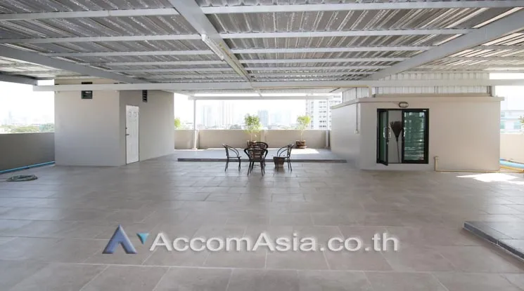  3 br Apartment For Rent in Sukhumvit ,Bangkok BTS Ekkamai at Nice Place at Ekkamai 13002305