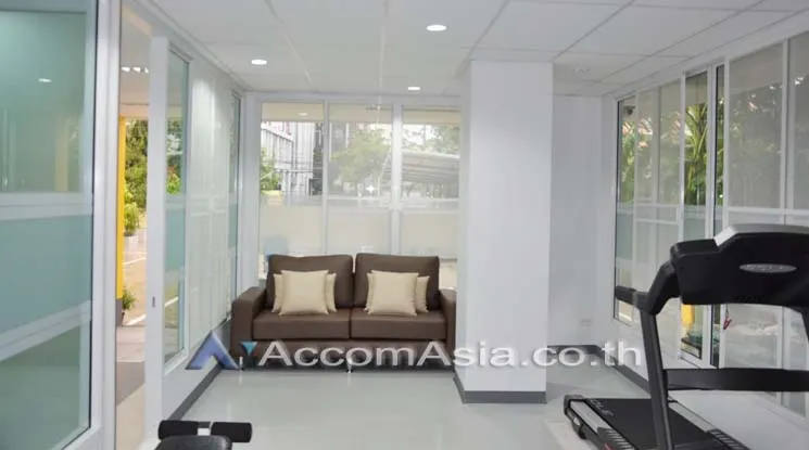  2 br Apartment For Rent in Sukhumvit ,Bangkok BTS Ekkamai at Low Rised Building 13002630
