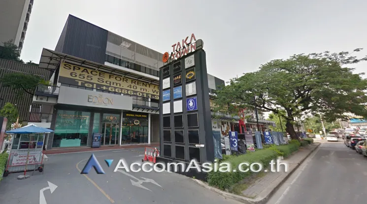  Retail / Showroom For Rent in Sukhumvit ,Bangkok MRT Phetchaburi - BTS Phrom Phong at Taka Town AA21993