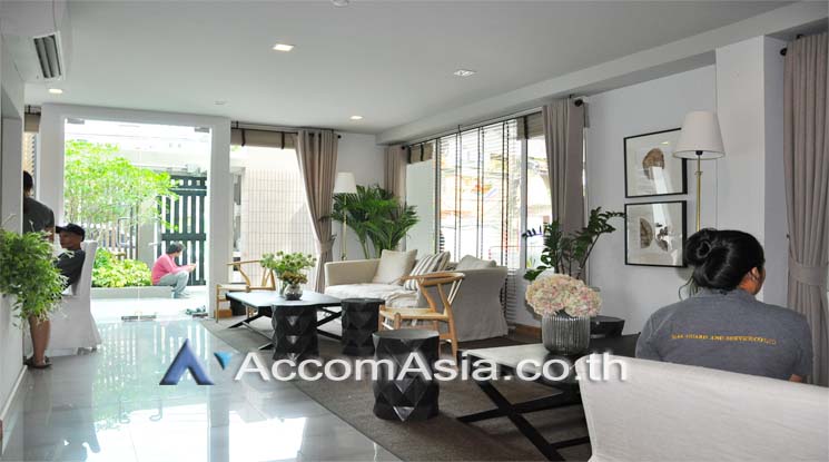  1 br Condominium For Sale in Sukhumvit ,Bangkok BTS Ekkamai at Tree Condo Ekamai AA36026
