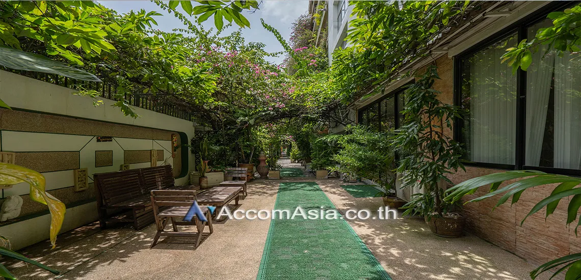  3 br Apartment for rent and sale in Sukhumvit ,Bangkok MRT Sukhumvit - BTS Asok at Easy to access BTS and MRT AA25736