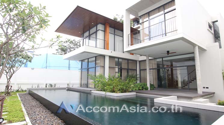  4 br House for rent and sale in Sukhumvit ,Bangkok BTS Phrom Phong at House with Private Pool AA20616