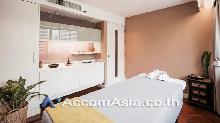  Studio Apartment For Rent in Sukhumvit ,Bangkok BTS Nana at Modern Thai charm AA14718