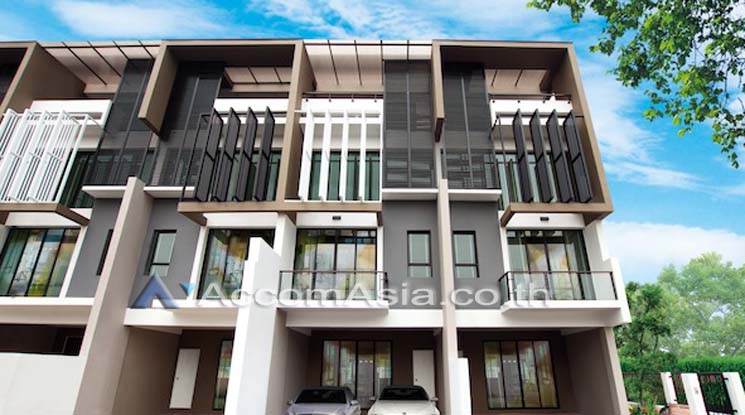  3 br House for rent and sale in Sukhumvit ,Bangkok BTS On Nut at Bless Town AA41253