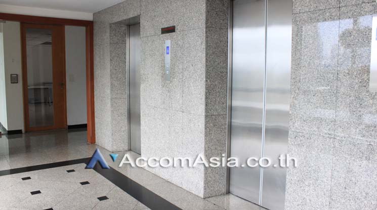  Office Space For Rent in Ploenchit ,Bangkok MRT Lumphini at Kian Gwan 3 AA15860