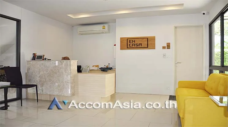  1 br Apartment For Rent in Sukhumvit ,Bangkok BTS Thong Lo at Low rise Building AA18204