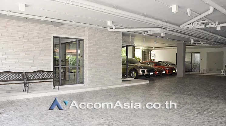  1 br Apartment For Rent in Sukhumvit ,Bangkok BTS Thong Lo at Low rise Building AA18204