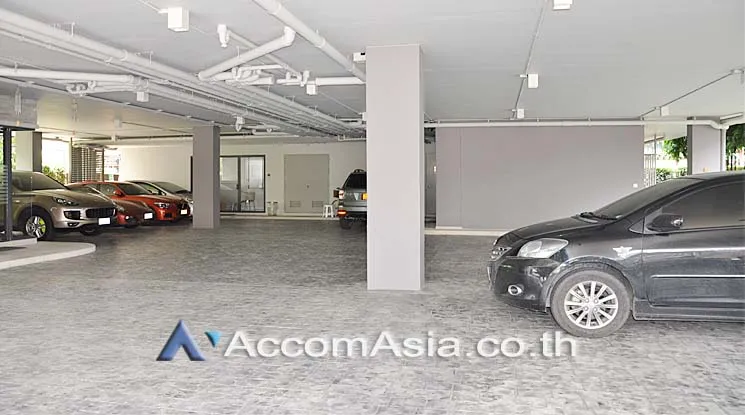  1 br Apartment For Rent in Sukhumvit ,Bangkok BTS Thong Lo at Low rise Building AA18204