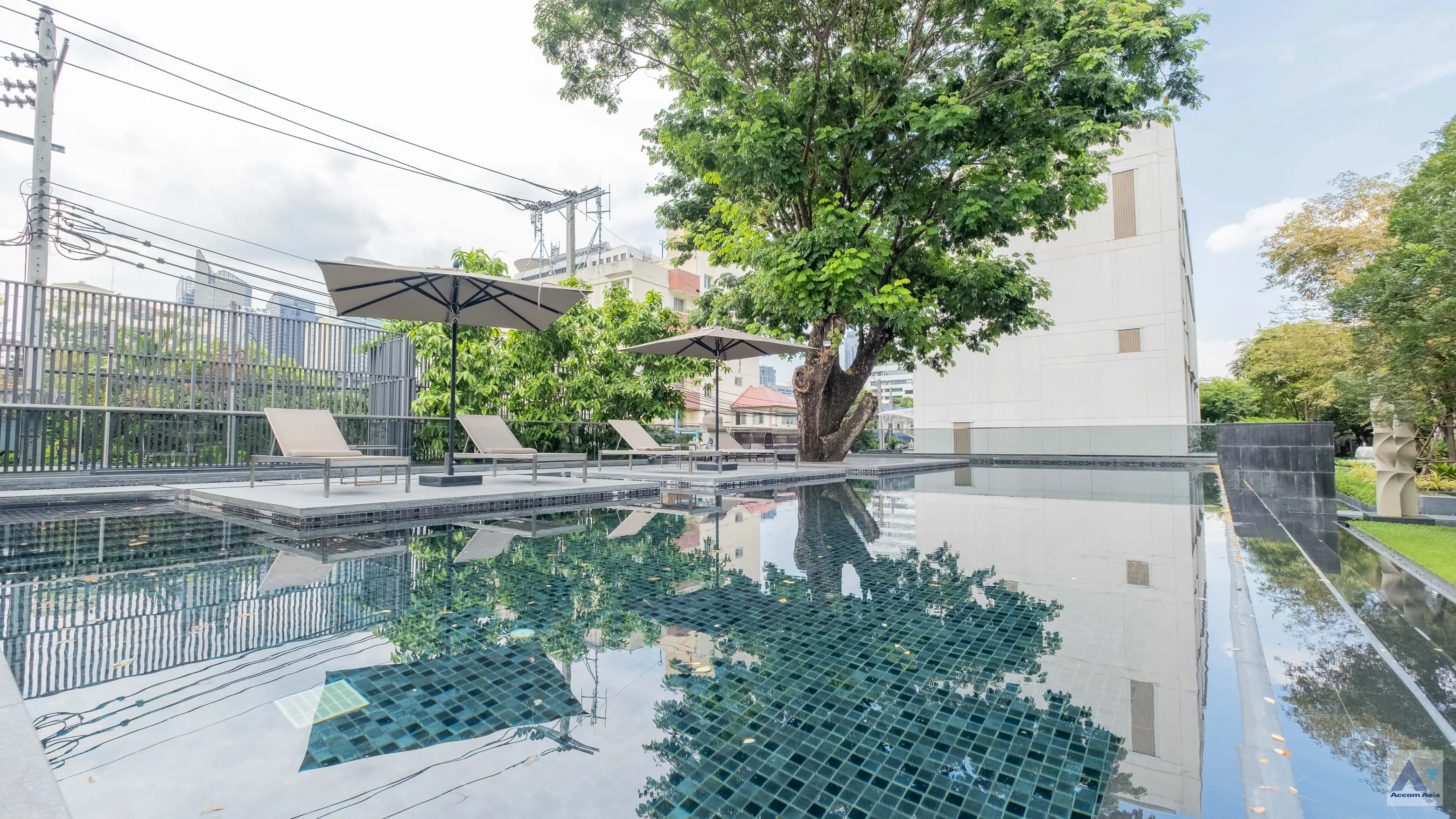  4 br House for rent and sale in Sukhumvit ,Bangkok BTS Phrom Phong at Quarter 39 AA35121