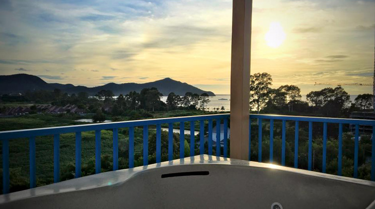  1 br Condominium For Sale in  ,Chon Buri  at Costa Village Bangsaray AA18262