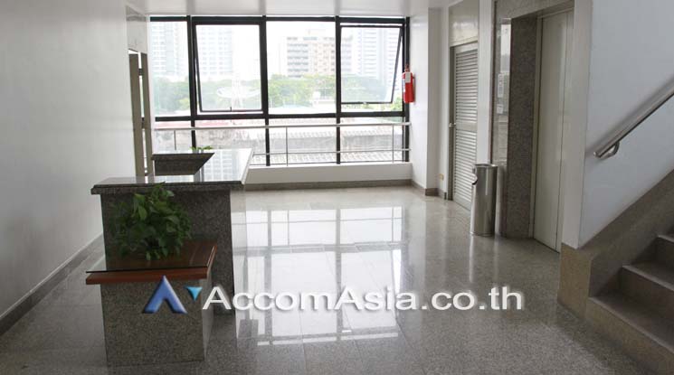  2 K Building - Office Space - Sukhumvit - Bangkok / Accomasia