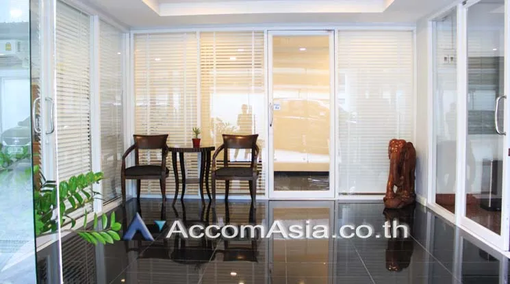  3 br Apartment For Rent in Sukhumvit ,Bangkok BTS Nana at Homely Apartment AA21566