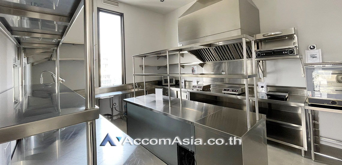  1 br Condominium for rent and sale in Ploenchit ,Bangkok BTS Ploenchit at MUNIQ Langsuan AA38757