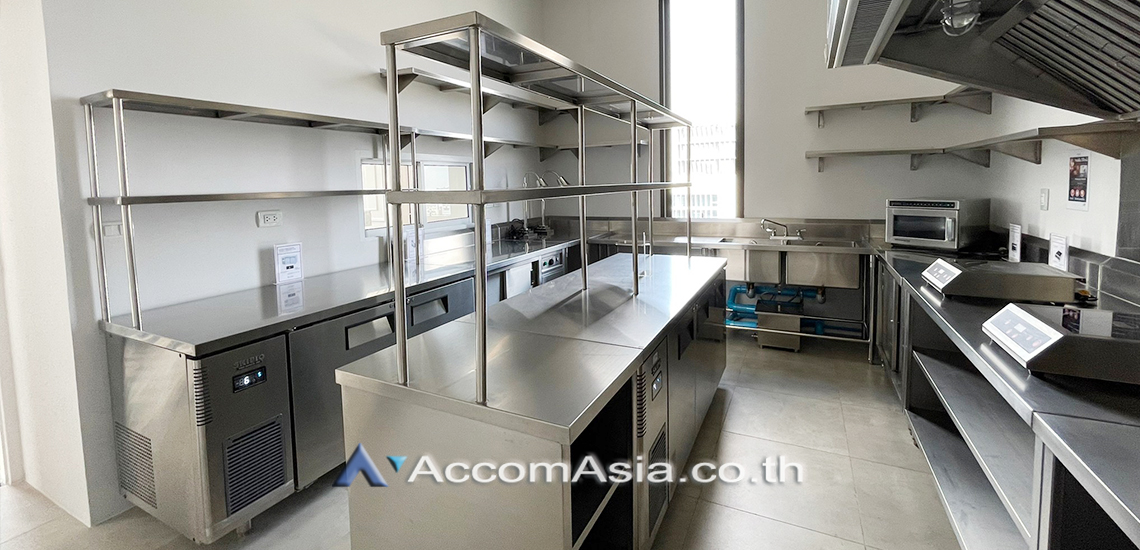  2 br Condominium for rent and sale in Ploenchit ,Bangkok BTS Ploenchit at MUNIQ Langsuan AA44063