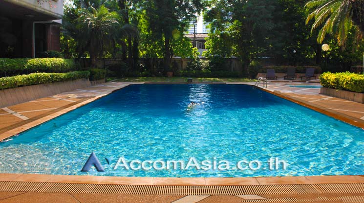  3 br Apartment For Rent in Sukhumvit ,Bangkok BTS Phrom Phong at Peaceful and Greenery AA21051