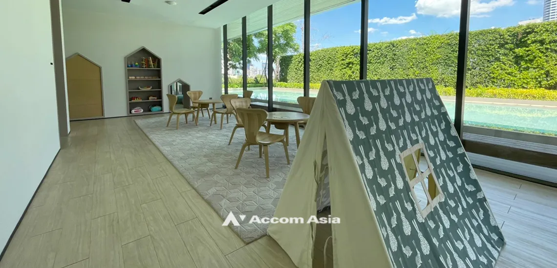  3 br Condominium for rent and sale in Charoen Nakhon ,Bangkok BTS Krung Thon Buri at Banyan Tree Residences Riverside AA36798