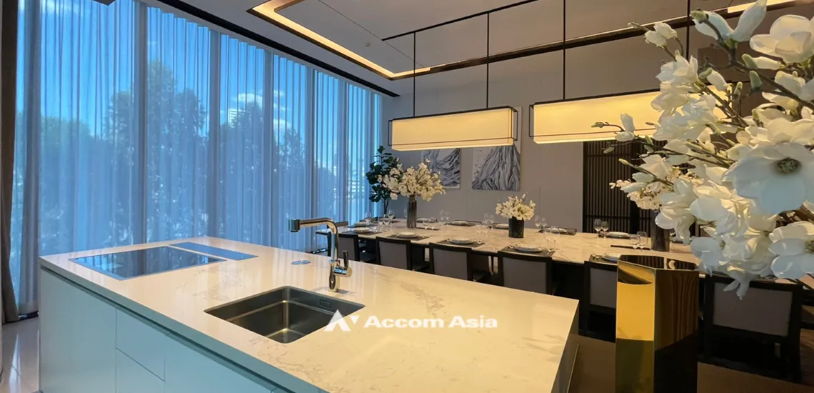  2 br Condominium For Sale in Charoen Nakhon ,Bangkok BTS Krung Thon Buri at Banyan Tree Residences Riverside AA40081