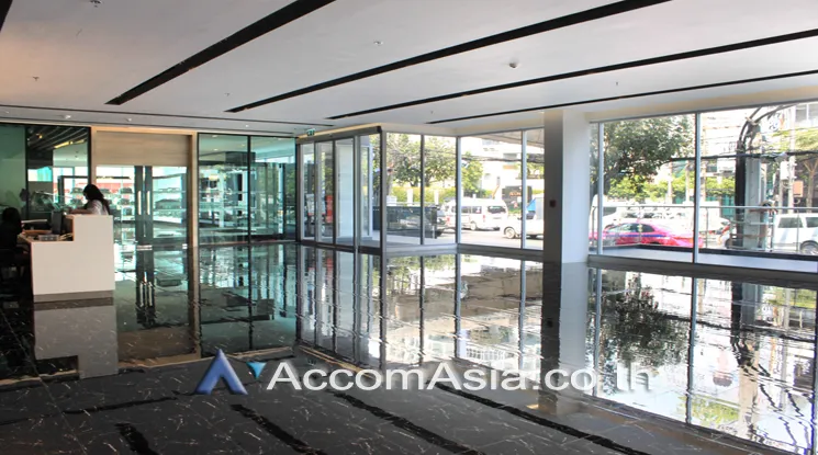  Office Space For Rent in Sukhumvit ,Bangkok BTS Phra khanong at Summer Hub AA22236