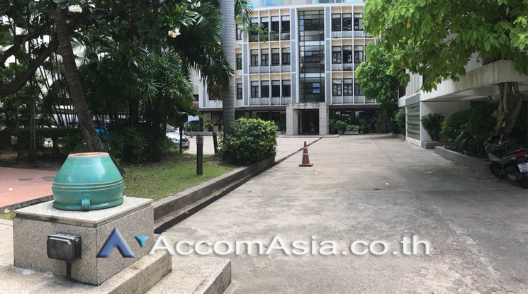  2 br Apartment For Rent in Sukhumvit ,Bangkok BTS Nana at Homely Apartment AA21627