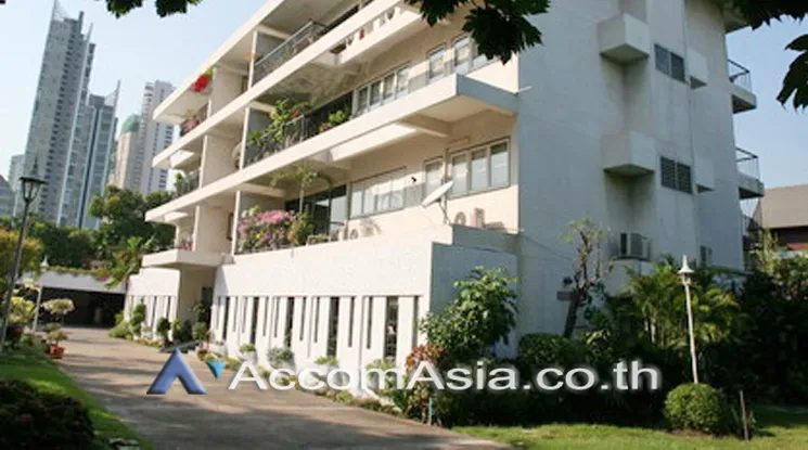  1  3 br Apartment For Rent in Sukhumvit ,Bangkok BTS Phrom Phong at Private Environment Space AA46828