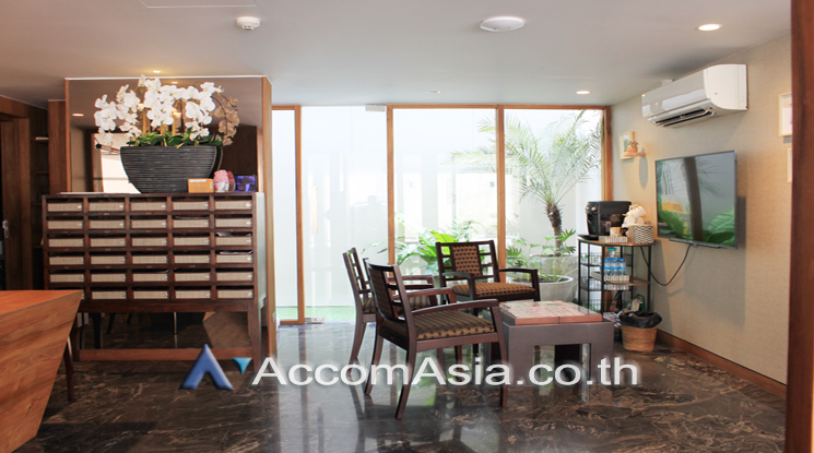  1 br Apartment For Rent in Sukhumvit ,Bangkok BTS Ekkamai at Perfect For Family AA21949