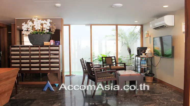  1 br Apartment For Rent in Sukhumvit ,Bangkok BTS Ekkamai at Perfect For Family AA31189