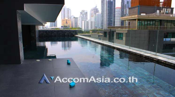  1 br Apartment For Rent in Sukhumvit ,Bangkok BTS Ekkamai at Perfect For Family AA21950