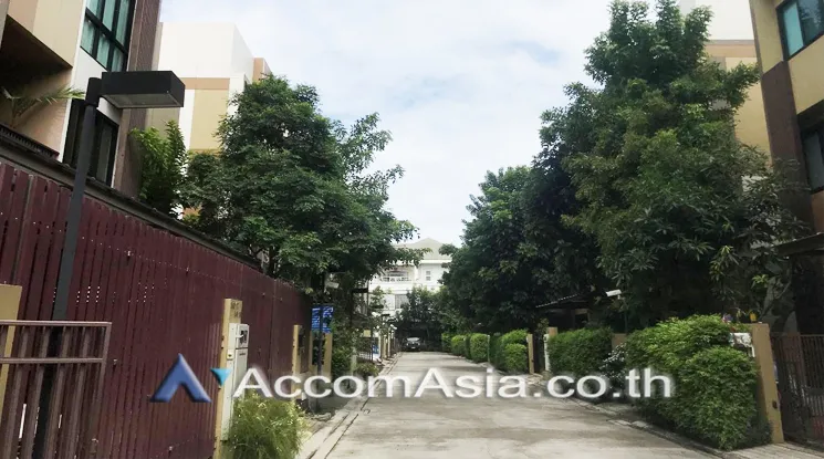  1 Townhouse In Compound - Townhouse - Rama 3 - Bangkok / Accomasia