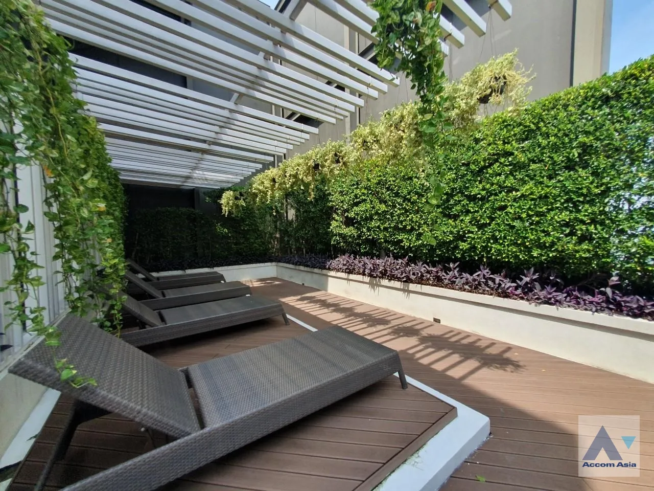  3 br Condominium for rent and sale in Sukhumvit ,Bangkok BTS Ekkamai at C Ekkamai AA32447