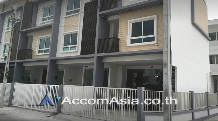  2 The Rich Bizhome - Townhouse - bangna - Bangkok / Accomasia