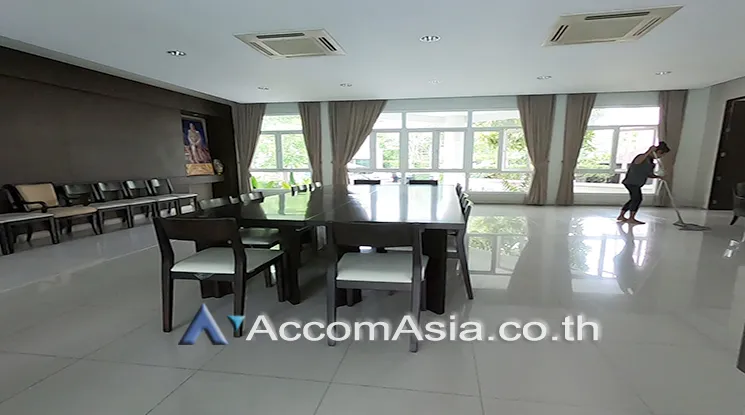  3 br House For Sale in Ratchadaphisek ,Bangkok  at Grand Crystal AA24499