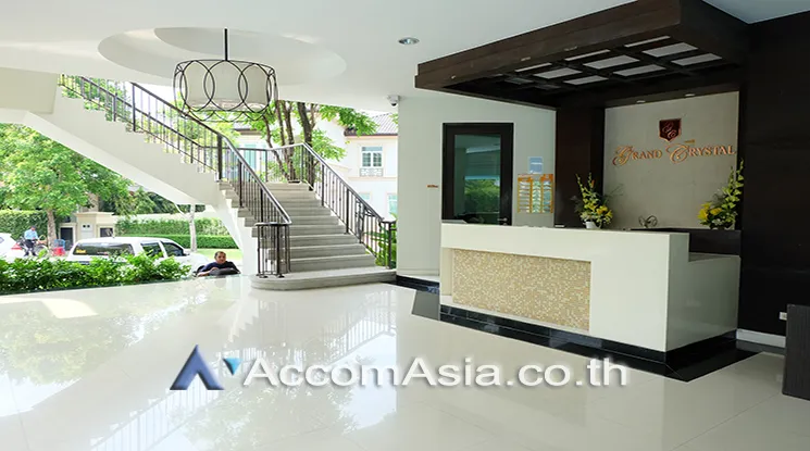 11 Grand Crystal - House - Pradit Manudharm  - Bangkok / Accomasia