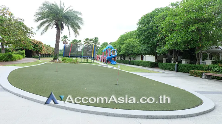9 Grand Crystal - House - Pradit Manudharm  - Bangkok / Accomasia