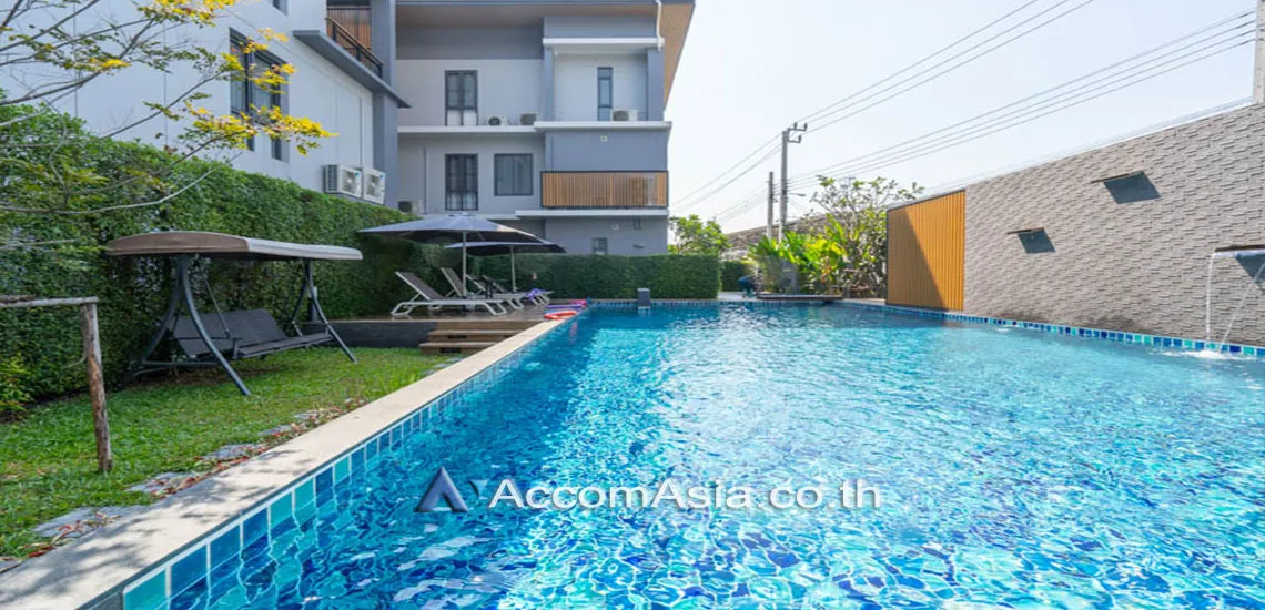  5 br House For Rent in Bang Na ,Bangkok BTS Bang Na at House in Compound AA24774
