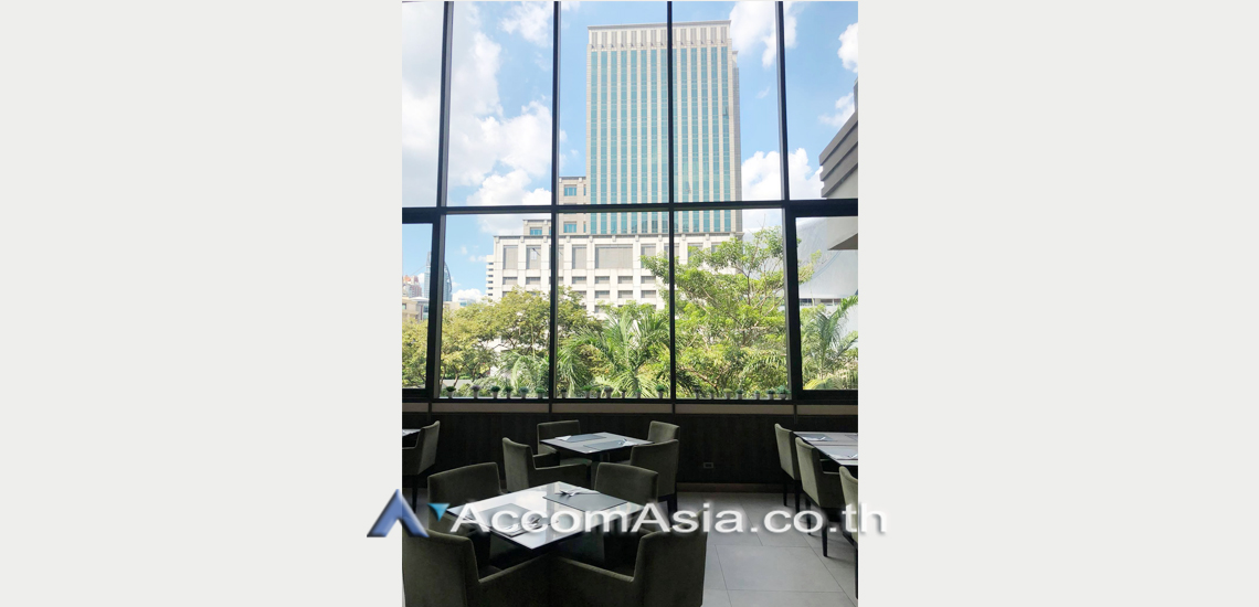  1 br Apartment For Rent in Ploenchit ,Bangkok BTS Ploenchit at Peaceful and Luxurious living AA26759