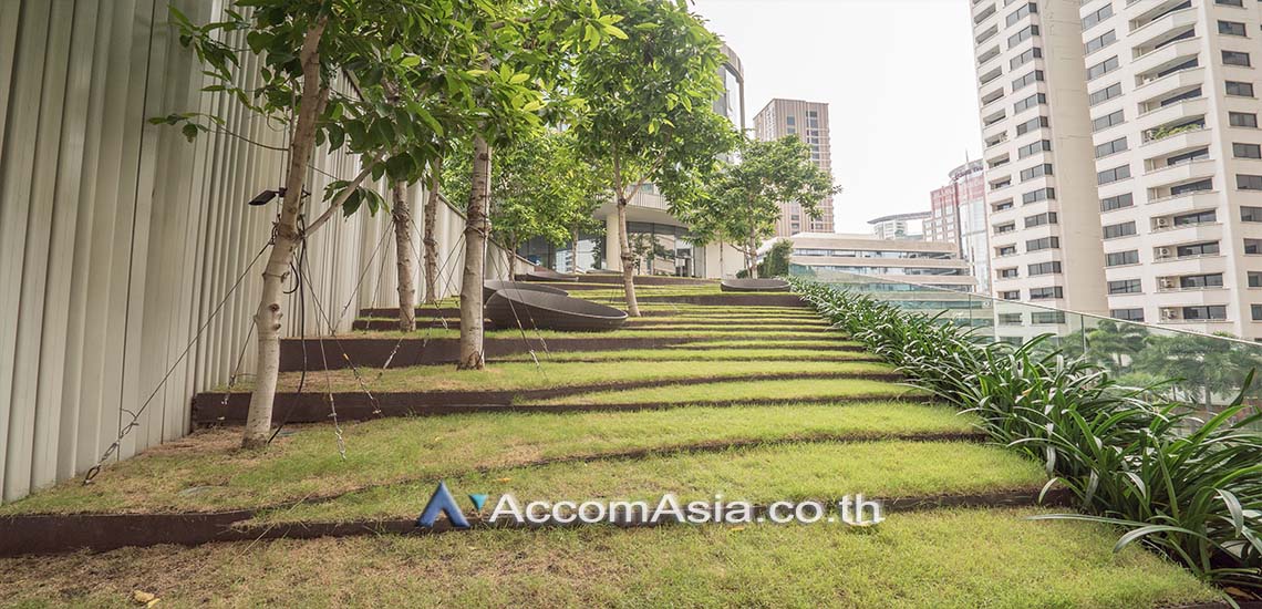  1 br Apartment For Rent in Ploenchit ,Bangkok BTS Ratchadamri at Luxury Service Residence AA35124