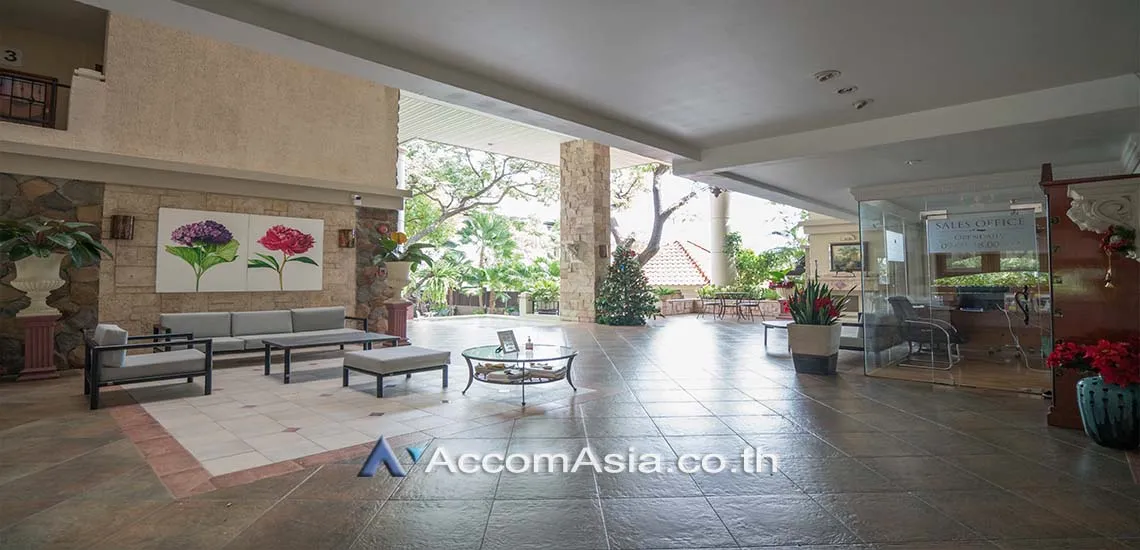  3 br Condominium For Rent in Sukhumvit ,Bangkok BTS Ekkamai at Cross Creek AA41352