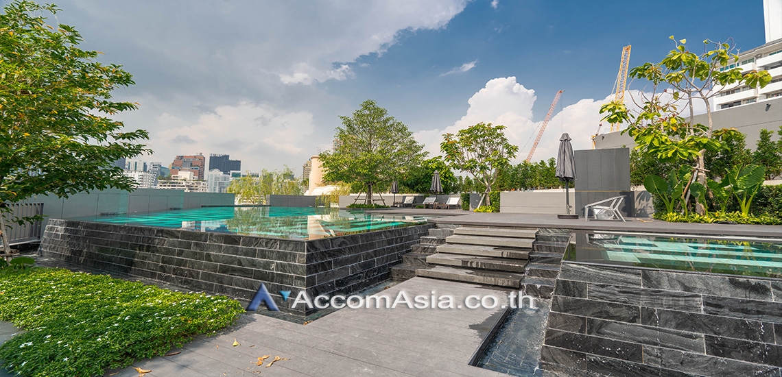  4 br Apartment For Rent in Sukhumvit ,Bangkok BTS Phrom Phong at Modern Brand New Apartment AA42885