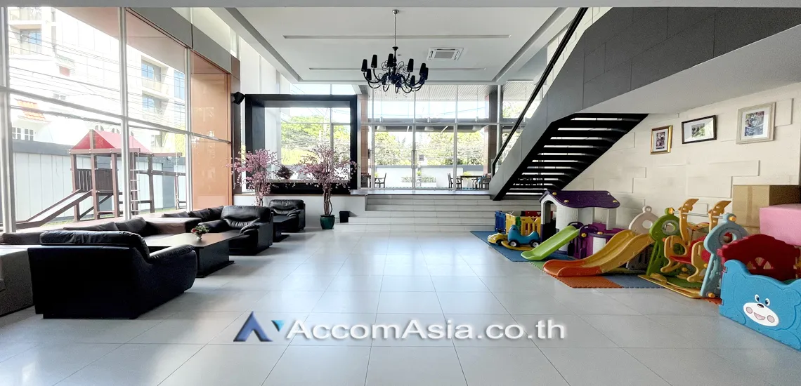  2 br Condominium For Sale in Sukhumvit ,Bangkok BTS Thong Lo at Villa Sikhara AA30497