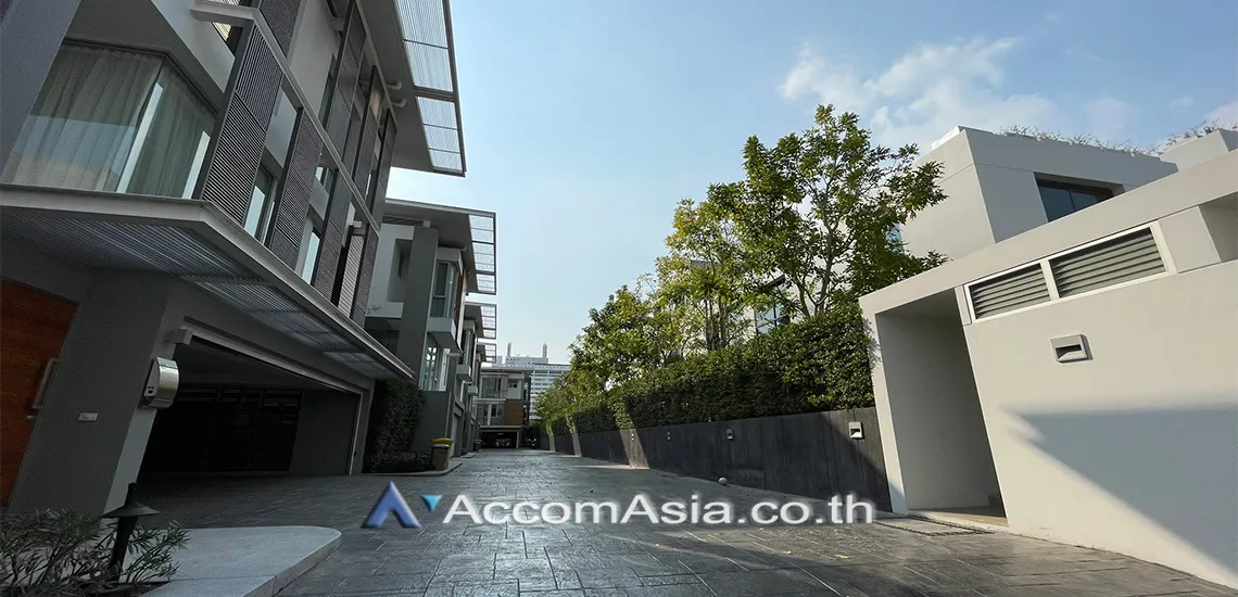  2 br House For Rent in Ratchadaphisek ,Bangkok MRT Phetchaburi at Modern Executive Houses Compound AA31002