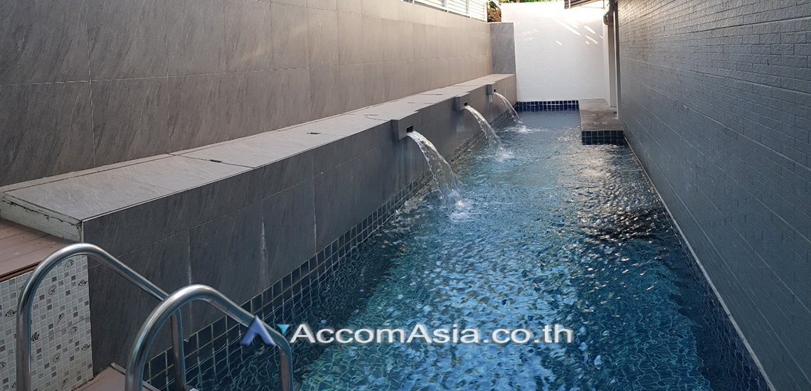  3 br Apartment For Rent in Sukhumvit ,Bangkok BTS Thong Lo at Service Apartment AA30703