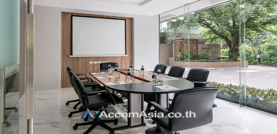  1 br Apartment For Rent in Sukhumvit ,Bangkok BTS Phrom Phong at Luxury service Apartment AA30976