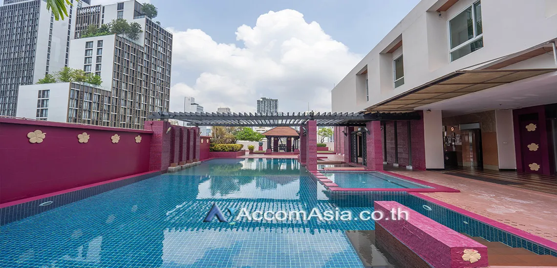  3 br Apartment for rent and sale in Sukhumvit ,Bangkok BTS Phrom Phong at The rooms are luxurious & comfortable AA31120