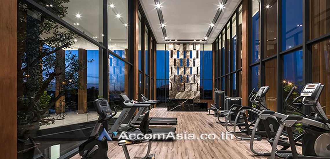  4 br House For Sale in Samutprakan ,Samutprakan BTS Bang Na at Luxury Modern Style AA39409