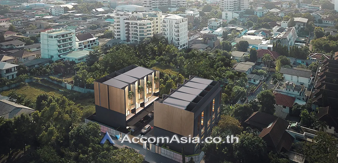  4 br Townhouse For Sale in Sukhumvit ,Bangkok BTS Thong Lo at New style premium with usable area AA32345