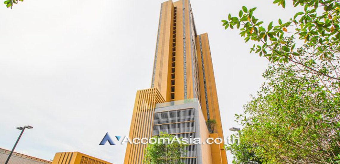  2 br Condominium For Sale in Pattanakarn ,Bangkok ARL Ramkhamhaeng at Metris Pattanakarn Ekkamai AA36807