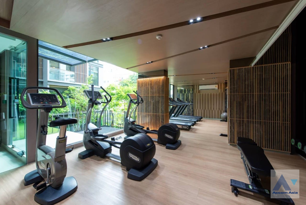  1 br Condominium for rent and sale in Ratchadaphisek ,Bangkok ARL Makkasan - MRT Phetchaburi at LLOYD Soonvijai-Thonglor AA40455