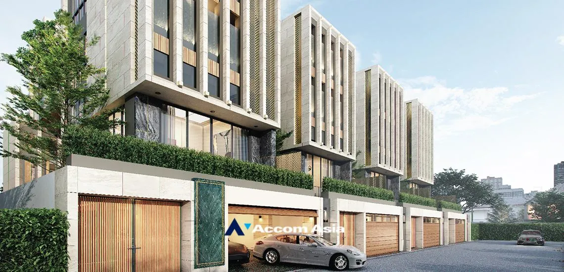  4 br House For Sale in  ,Bangkok BTS Ari at Luxury Spacious  Single House AA32366