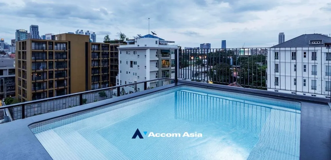  Studio Apartment for rent and sale in Ploenchit ,Bangkok BTS Ploenchit - MRT Lumphini at Cozy Style with Good Surrounding AA33176